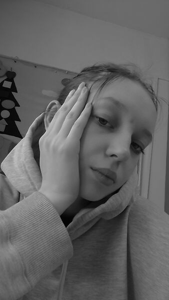  ,   Parvina, 20 ,   