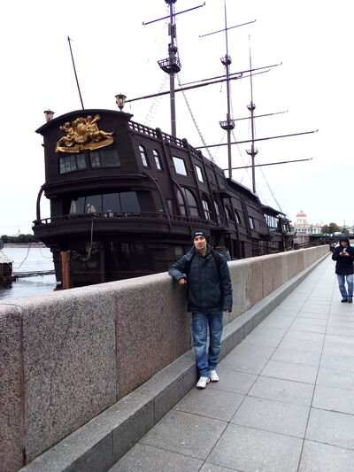  -,   John, 34 ,   ,   