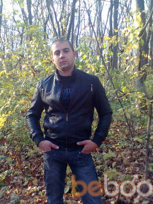  ,   Artur, 37 ,  