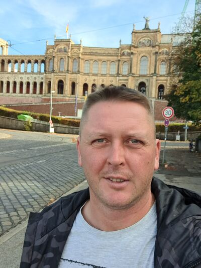  ,   Alex, 39 ,   ,   , c , 