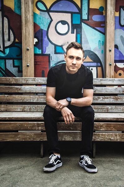  --,   Diez, 38 ,   ,   , c 