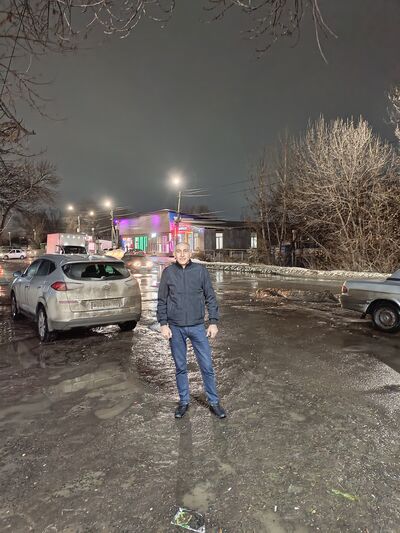  ,   Ruslan, 42 ,   ,   , c 