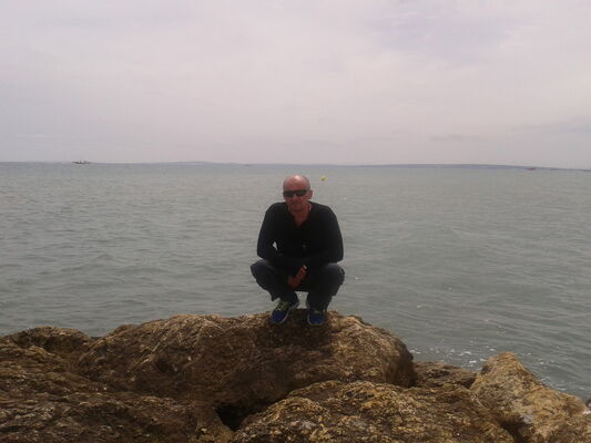  ,   Zaza, 49 ,   