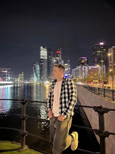 --,   Yaroslav, 25 ,   ,   , c 