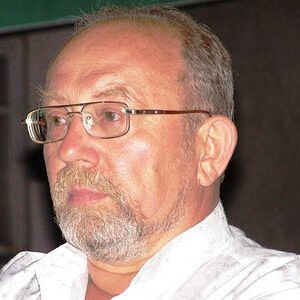  ,   Vikont, 65 ,   