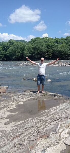  ,   Zura, 42 ,   ,   , c 