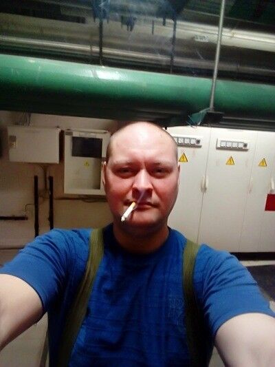  15210766  Viktor, 45 ,    