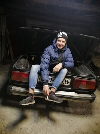  ,   Aleksandr, 25 ,   ,   , c 