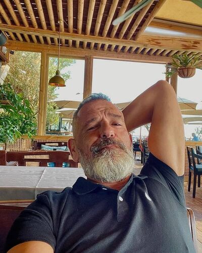  ,   Felix, 54 ,   ,   