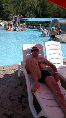  ,   Artur, 47 ,   ,   , c 