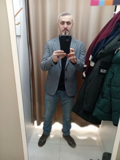  ,   Tim, 47 ,   ,   