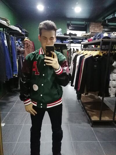  ,   Daniil, 21 ,     