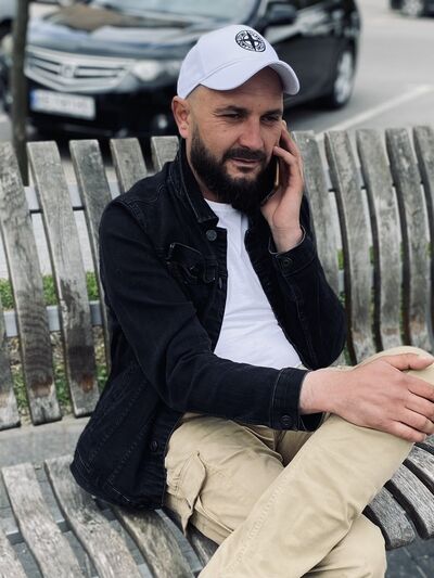  ,   David, 39 ,   ,   