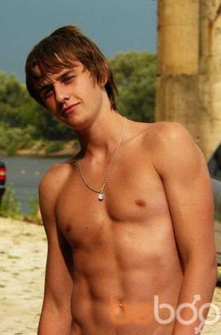  ,   Anton, 33 ,  