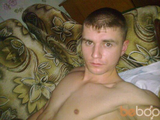  ,   Maxim, 40 ,   