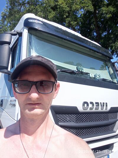  ,   Vitalii, 47 ,   ,   , c 