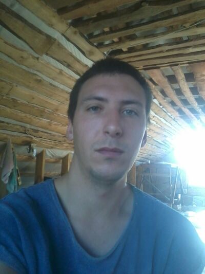  ,   Artur, 29 ,  