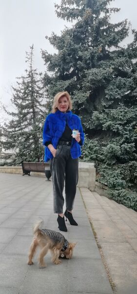  ,   Elena, 49 ,     , c 