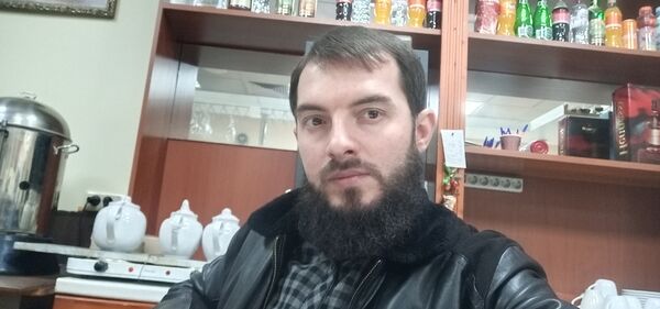  ,   Kamil, 38 ,   ,   