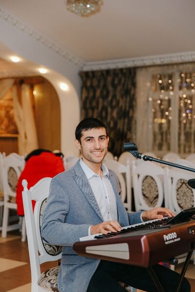  ,   Gosha, 33 ,   ,   , c 