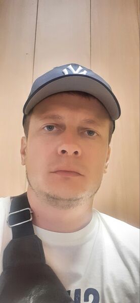  ,   Viktor, 36 ,   ,   