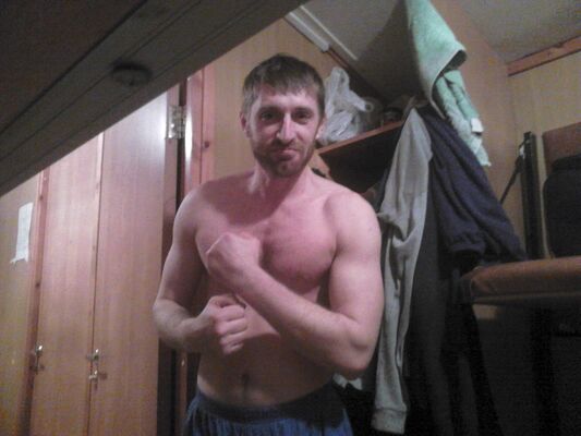  ,   Stas, 48 ,   