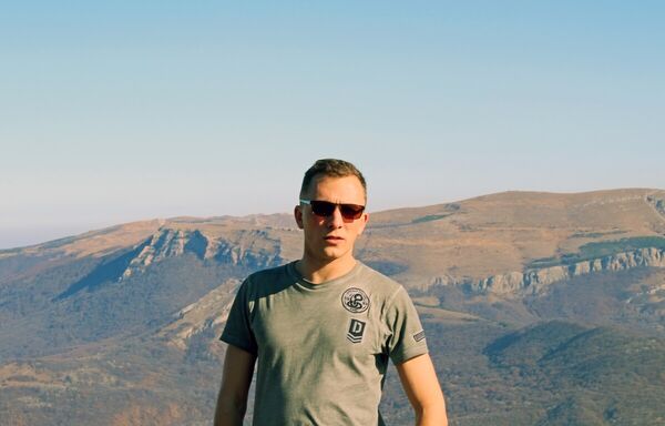  ,   Alex, 33 ,   ,   , c 