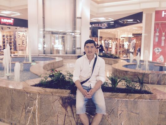  ,   Mister, 32 ,   