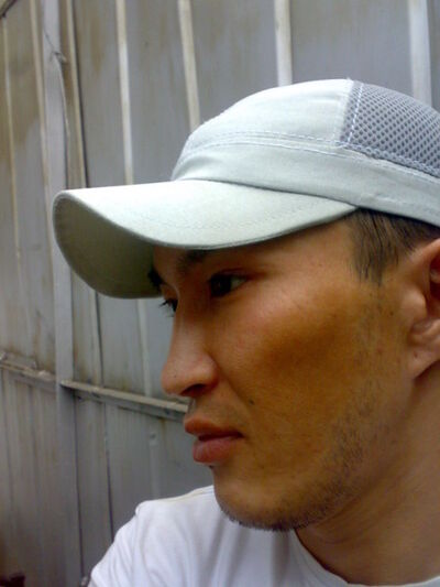  ,   Artur, 40 ,   