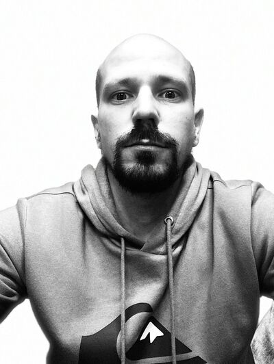  -,   Denis, 35 ,   ,   