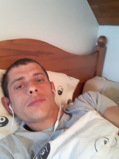  ,   Ivan, 36 ,  