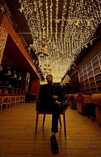  ,   Arman, 28 ,   ,   