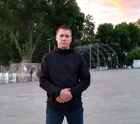  ,   Sergey, 39 ,   ,   