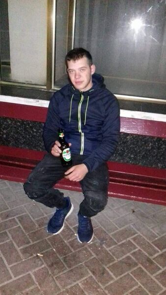  ,   Artur, 27 ,   ,   , c , 
