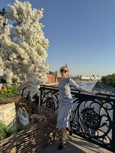  ,   Elle, 39 ,   ,   , c 