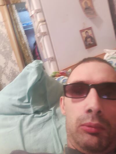  -,   Pavel, 42 ,   ,   , c , 