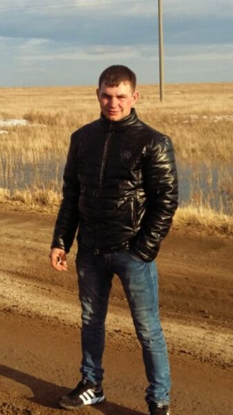  ,   Andrej, 31 ,   ,   , c 
