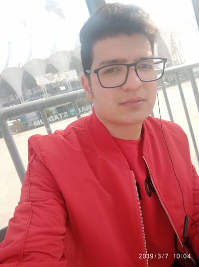  ,   JaMes, 30 ,     , c , 
