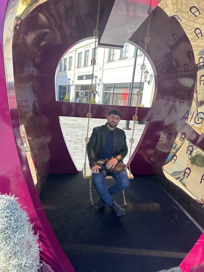  Homberg,   Aryan, 36 ,   ,   