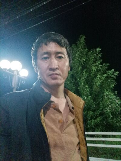  ,   Bolat, 44 ,   c 