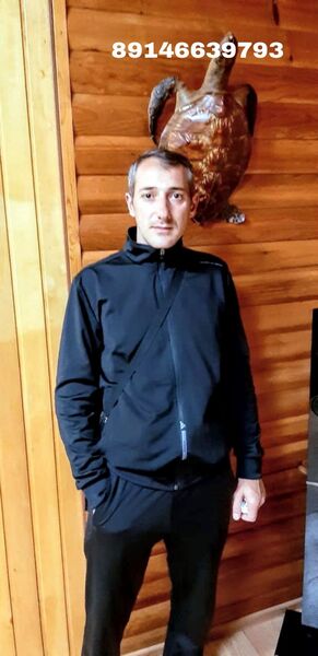  ,   Artur, 41 ,   ,   