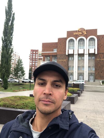  ,   Daniel, 37 ,   