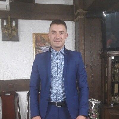  ,   Zheka, 32 ,   ,   , c 