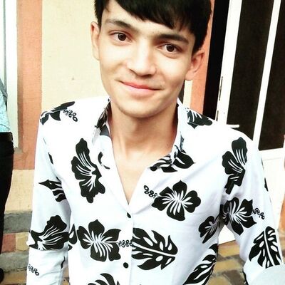  -,   Axrorbek, 21 ,   ,   