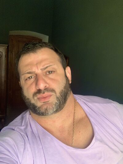  ,   Jio, 39 ,   ,   
