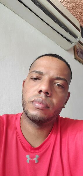  ,   Yosniel, 36 ,   ,   