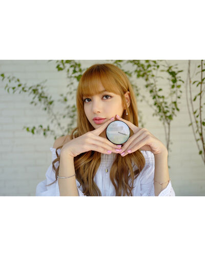  ,   Lalisa, 28 ,   ,   , c 