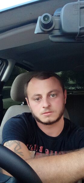  ,   Hovsep, 32 ,   ,   