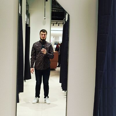  ,   Shavkat, 31 ,     