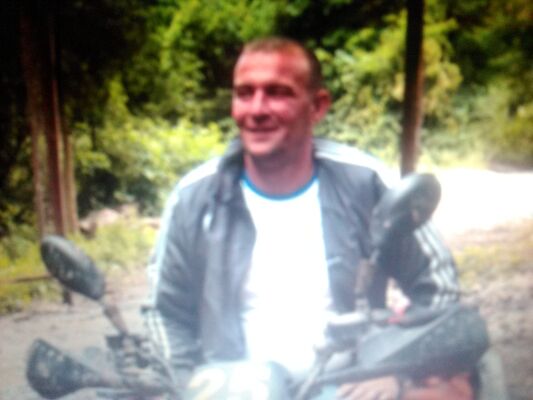  ,   Vitalik, 48 ,  